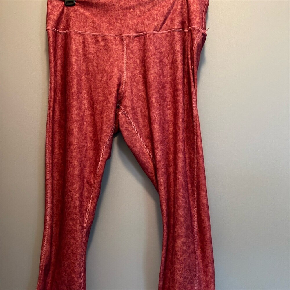 Vogo Leggings Womens XL Red Mineral Wash Capri Cropped High Rise Yoga Gym - Picture 1 of 8